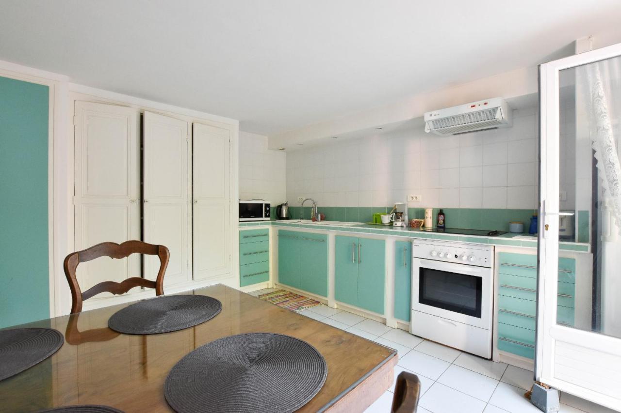 Moulin Rose, Parking - Jardin Apartment Арл Екстериор снимка